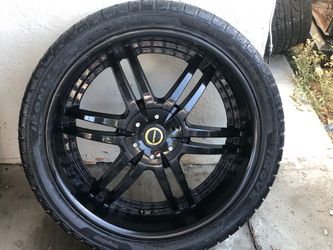 4  RIMS OFF A GMC TRUCK 305/34/R24