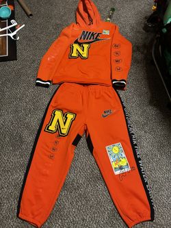 SIZE XL ORANGE NIKE SWEATSUIT $200