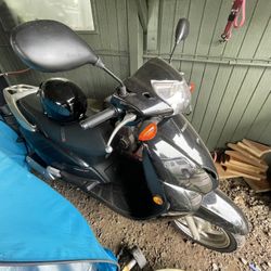 2010 Honda Elite 110cc Clean Title !! 
