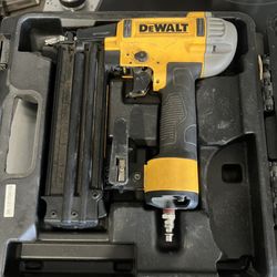 Dewalt 