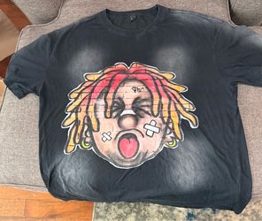 Graphic tee