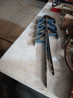 7- safety  roofing  jacks for 2 x4 s