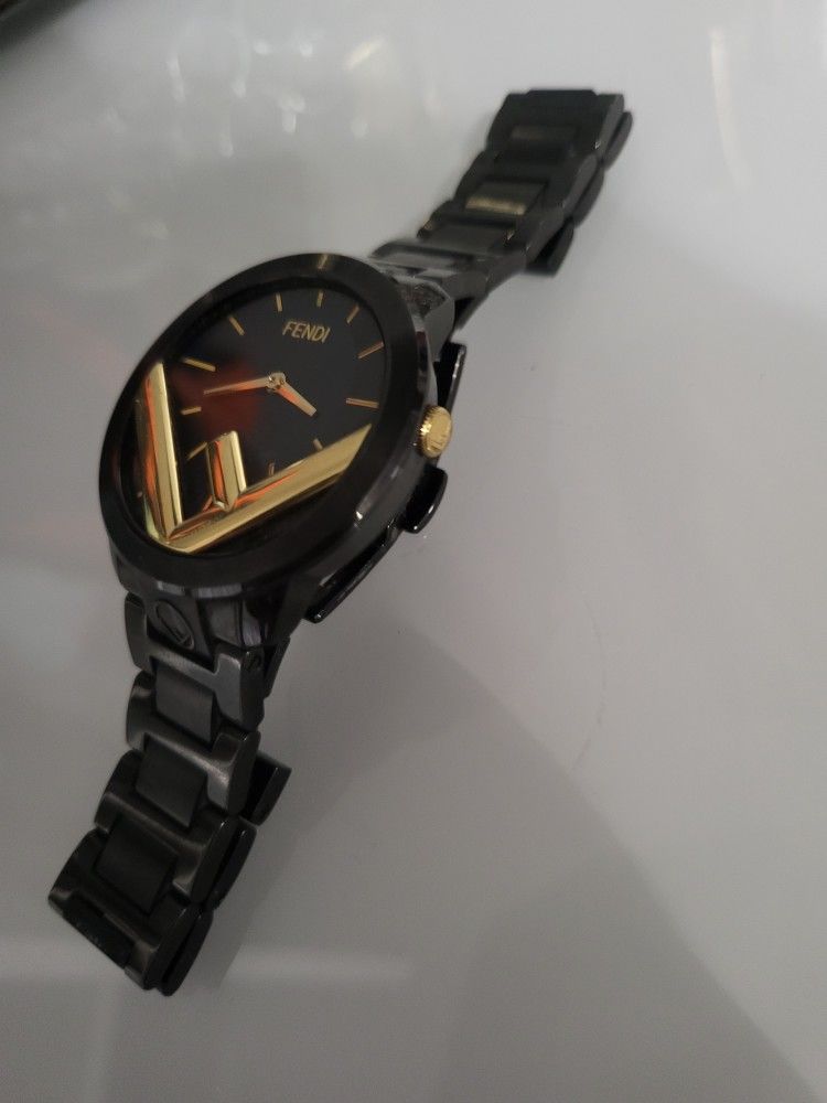 Fendi Watch Like New Used Very Light Very Luxurious Paid Over $2000 Asking $600