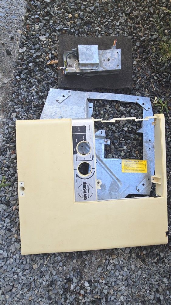 Used But Working Dometic 13,500 BTU Duotherm Briskair RV AC Air Conditioner 1980s