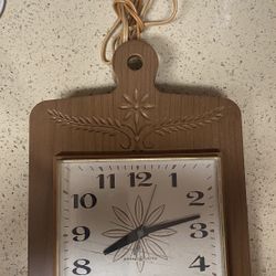 Vintage General Electric Kitchen Wall Clock