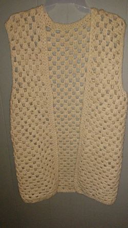 Women's Pink Crochet Vest sz Med $5