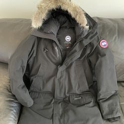 Canada Goose Langford Parka Size: M / Color: Graphite Gray