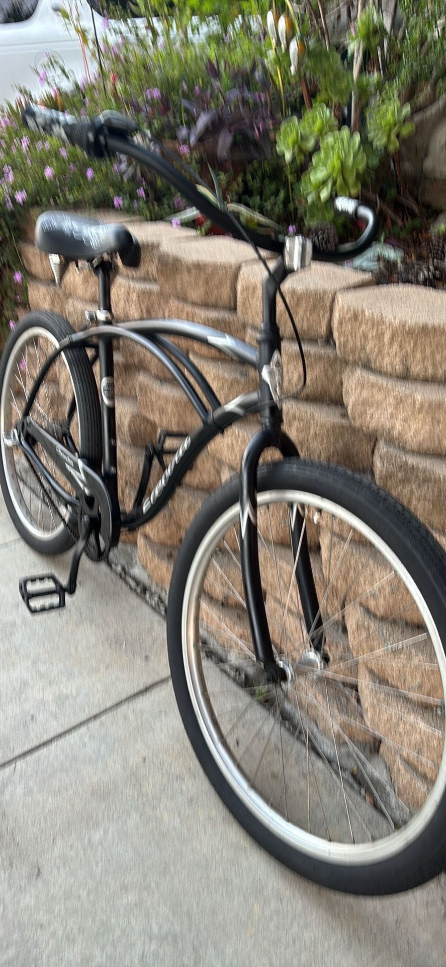 ELECTRA COASTER 3 SPEED ALUMINUM FRAME LIGHTWEIGHT 26” wheels Ready To Ride.