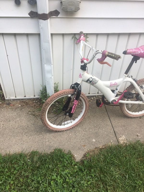 Bicycle for girls use normal in a great condition for $15 only