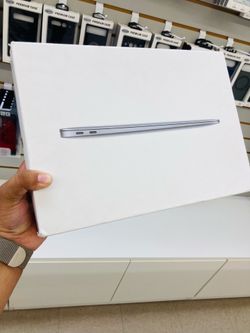 MacBook Air m1 8gb ram 256gb ssd