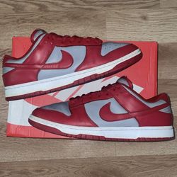 Dunk Lows Size 11 20$