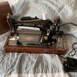 Singer Sewing Machine & Case