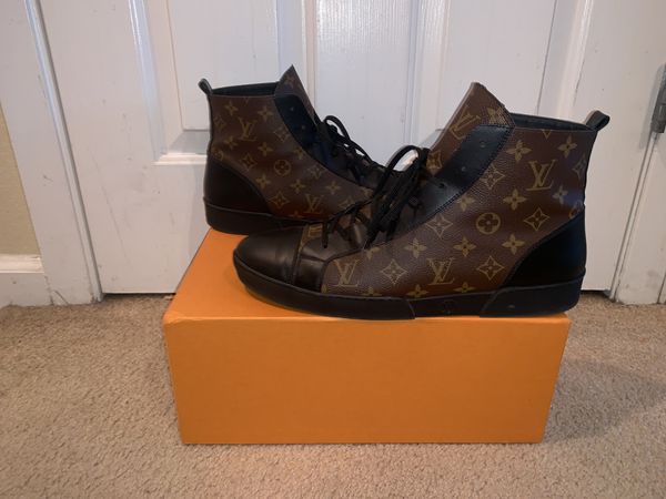 Authentic Louis Vuitton Gibeciere GM messenger in monogram canvas for Sale  in Los Angeles, CA - OfferUp