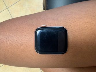 Apple Watch Series 4 GPS 40mm Gold Aluminum Case