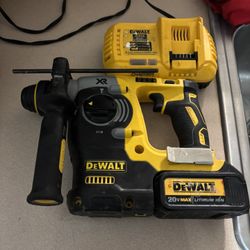 Dewalt Chiper Hamer 