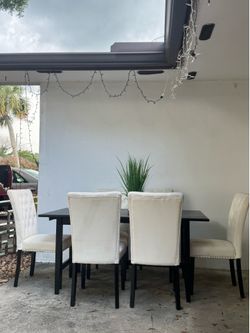 Dinning table