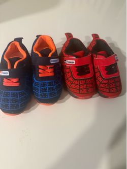 2 pairs of baby fashion snickers red and blue