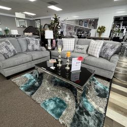 2 Pc Sofa And Loveseat 