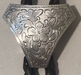 Vintage Metal Bolo Tie, Nice Silver Tri Shape Design, Nice Western Design, 1 3/4" x 1 1/4", Quality, Heavy Duty, Country & Western, Cowboy, Western 