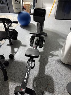 Proform 750 Rowing Machine - Like New