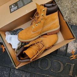 Timberland 5.5 men gently worn