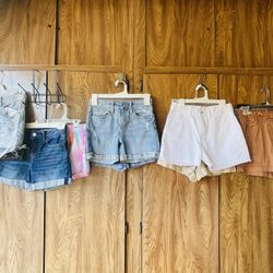 Girls Shorts And Jeans Sizes 10/12 And 14/16 Also Have Tons Of Shirts Jackets And Dresses For Sale Too Prices Vary Depending On Items And Brands 