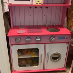 Kitchen With Accessories