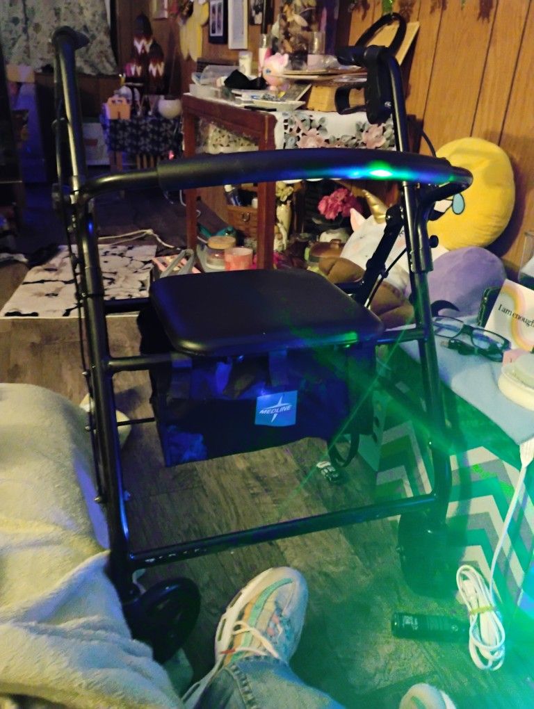 MEDLINE ROLLATOR WALKER $50