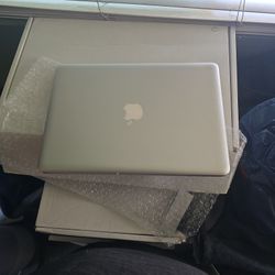 Macbook Pro I5 4gb Ram 128gb Storage 