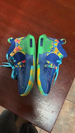Nike LeBron witness kaleidoscope size 5Y