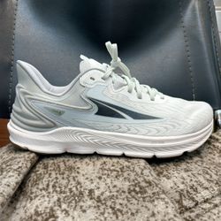 New Altra Torin 6 Size 9.5