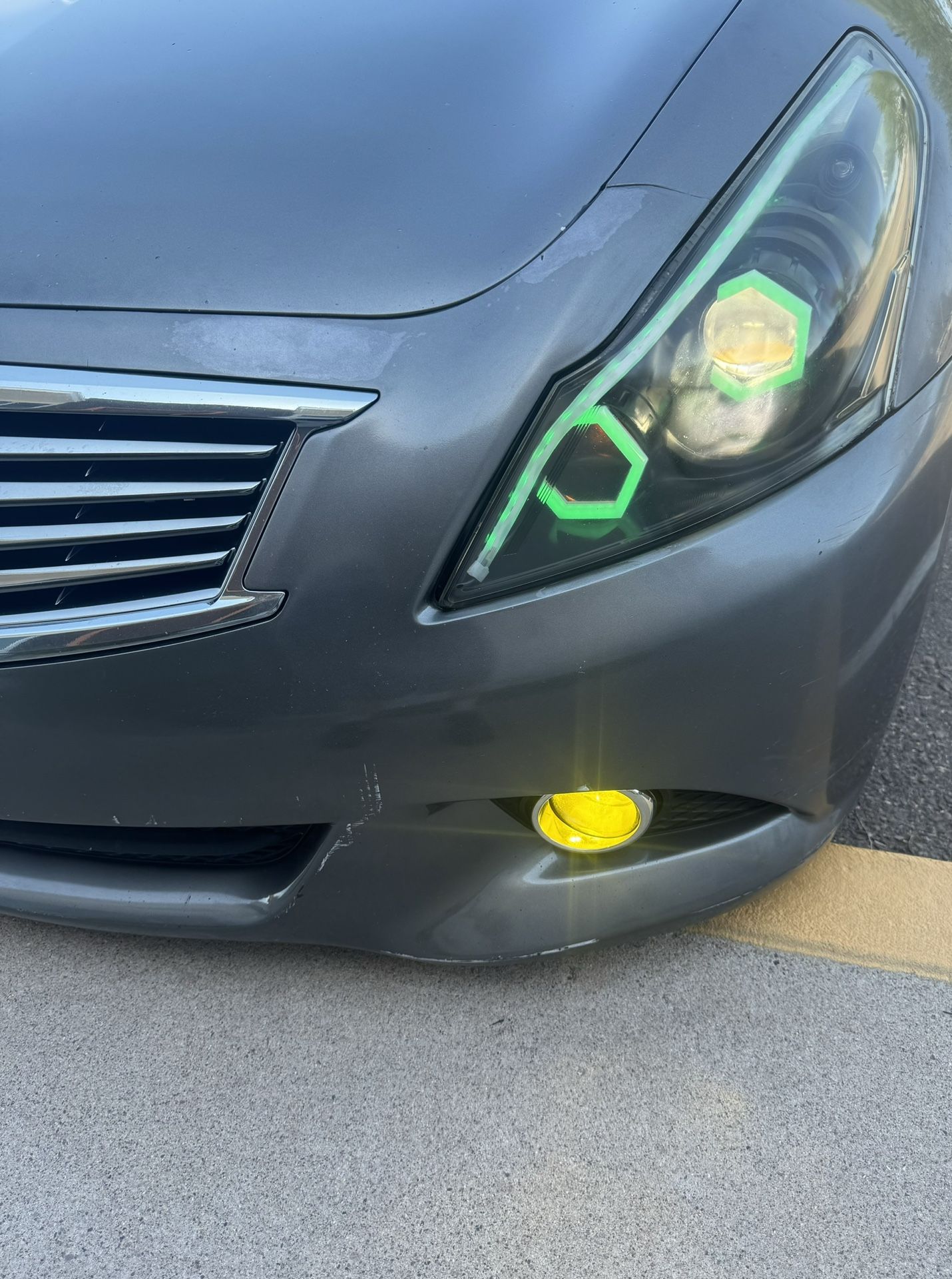 Rgb Halos G37/G35/Q40 Sedan headlights