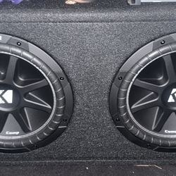 2 Kicker Competition 12” In A Ported Box With Wiring Kit And harmony Amp. 