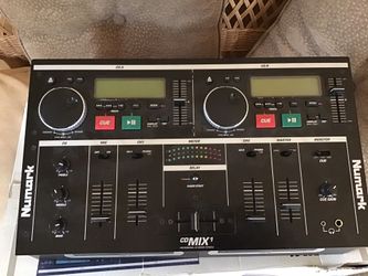 Numark dual cd/mixer DJ combo