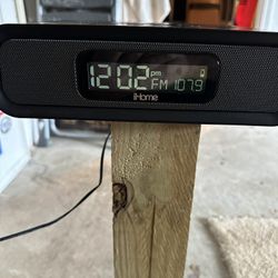 i Home Alarm Clock Radio 
