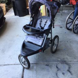 Baby jogging stroller Very  Good Condition