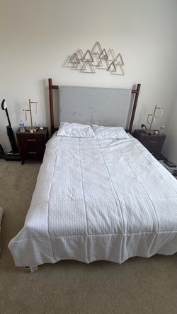 Ashley Furniture Lyncott Queen Upholstered Panel Bed – $600