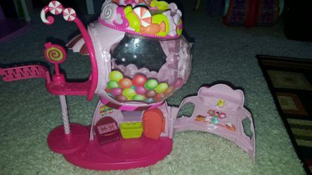 Little Pony Candy House.