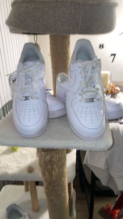 10.5 White Nike Airforce