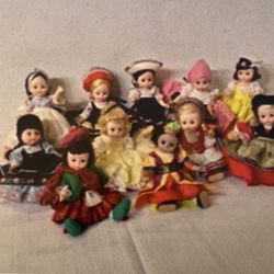 Madame Alexander Doll Collection (11 Dolls)