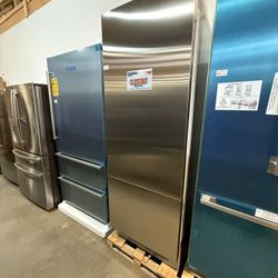Bertazzoni Built-in Refrigerator | National Appliance Liquidators Everett