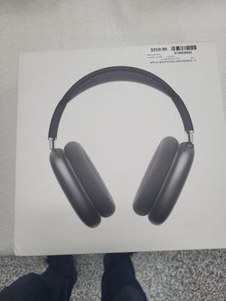 Apple headphones  airpods max