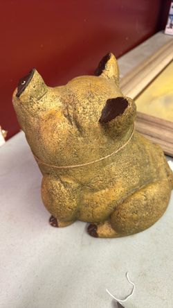 Vintage Farmhouse Pig Garden Statue