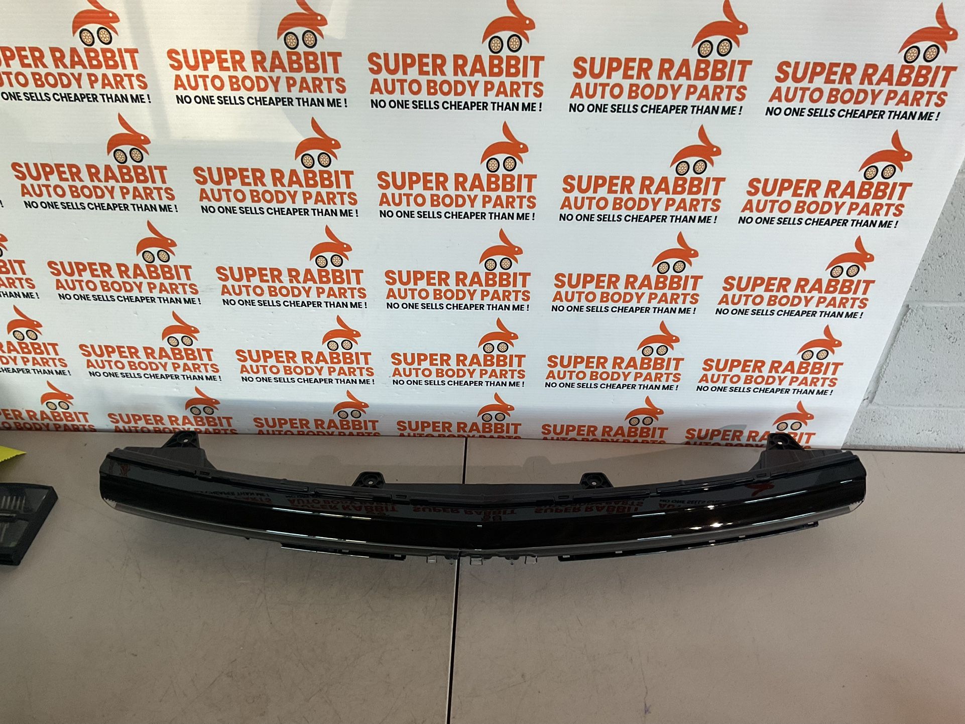 2024 Equinox EV Center Daytime Running Light GOOD🤩OEM 2025