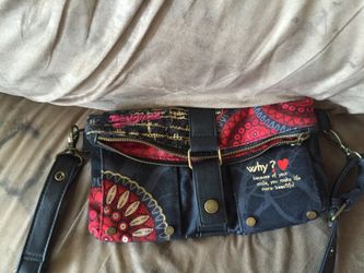 Desigual purse