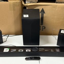 Soundbar And Subwoofer- LG S70TR 