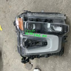 2022-24 CHEVY SILVERADO ZR2 RH HEADLIGHT FULL LED OEM 
