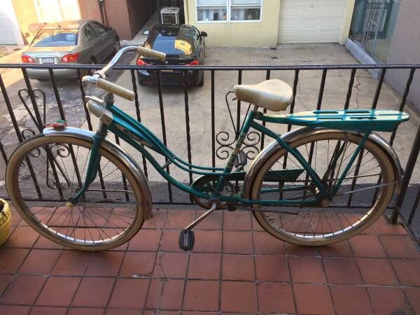 Vintage Columbia Cruiser Bike TEAL!!