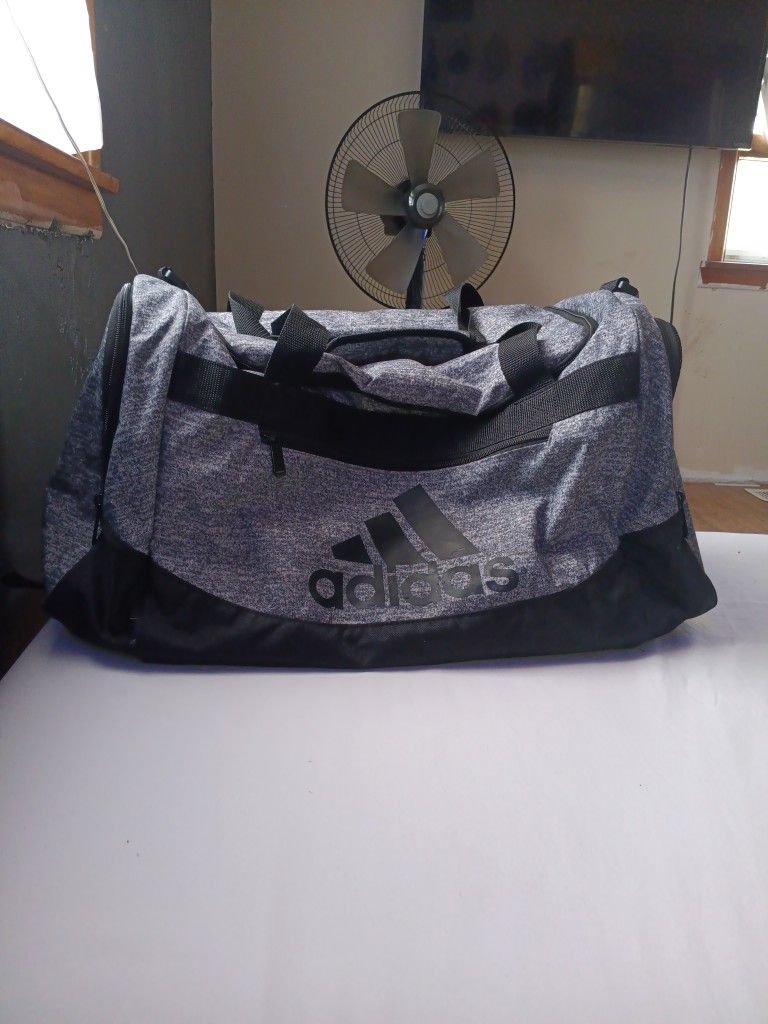 Adidas Defender IV Duffle Bag Medium Size