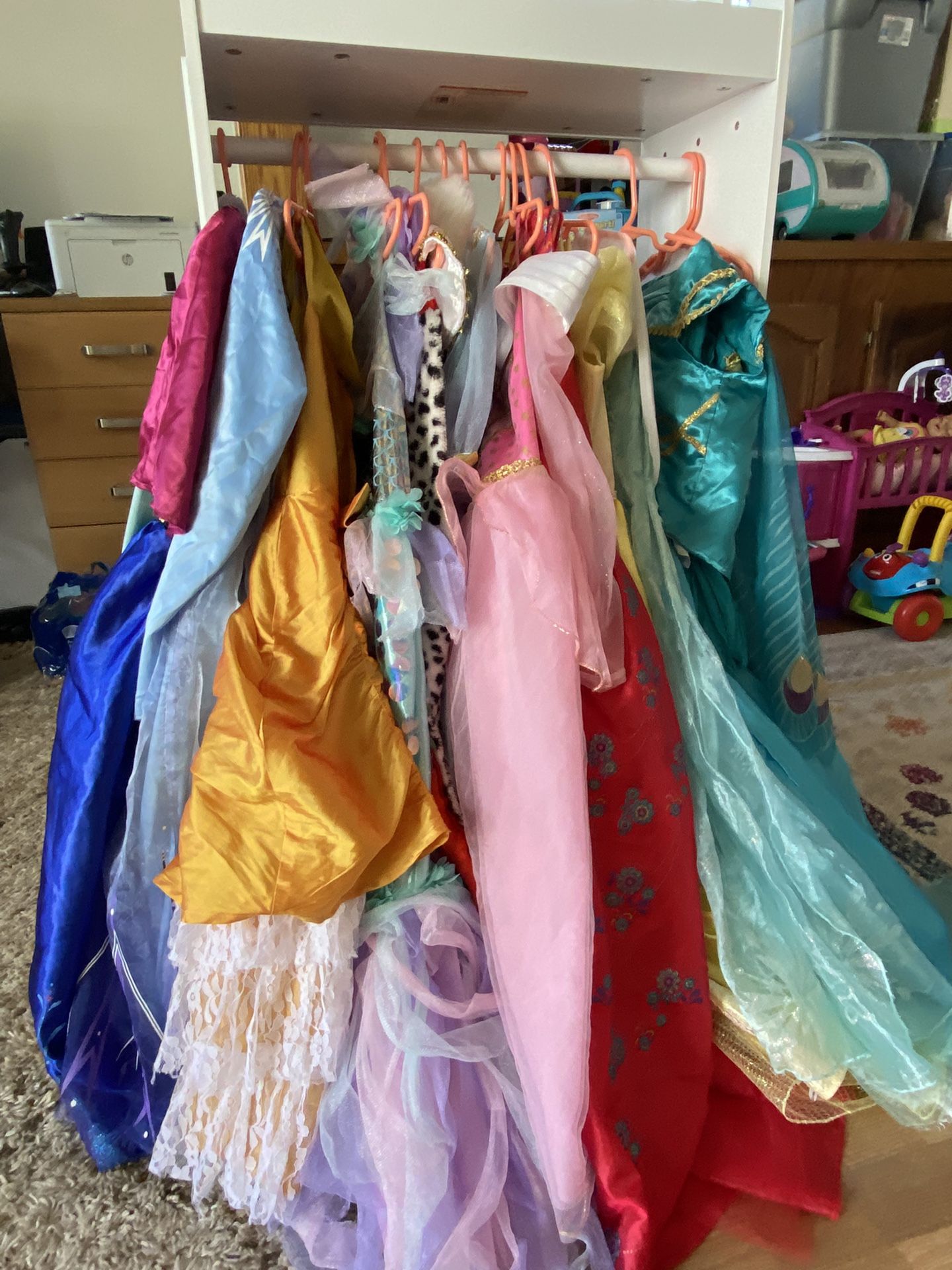 Princess Closet ! Dress Up Clothes & Armoire